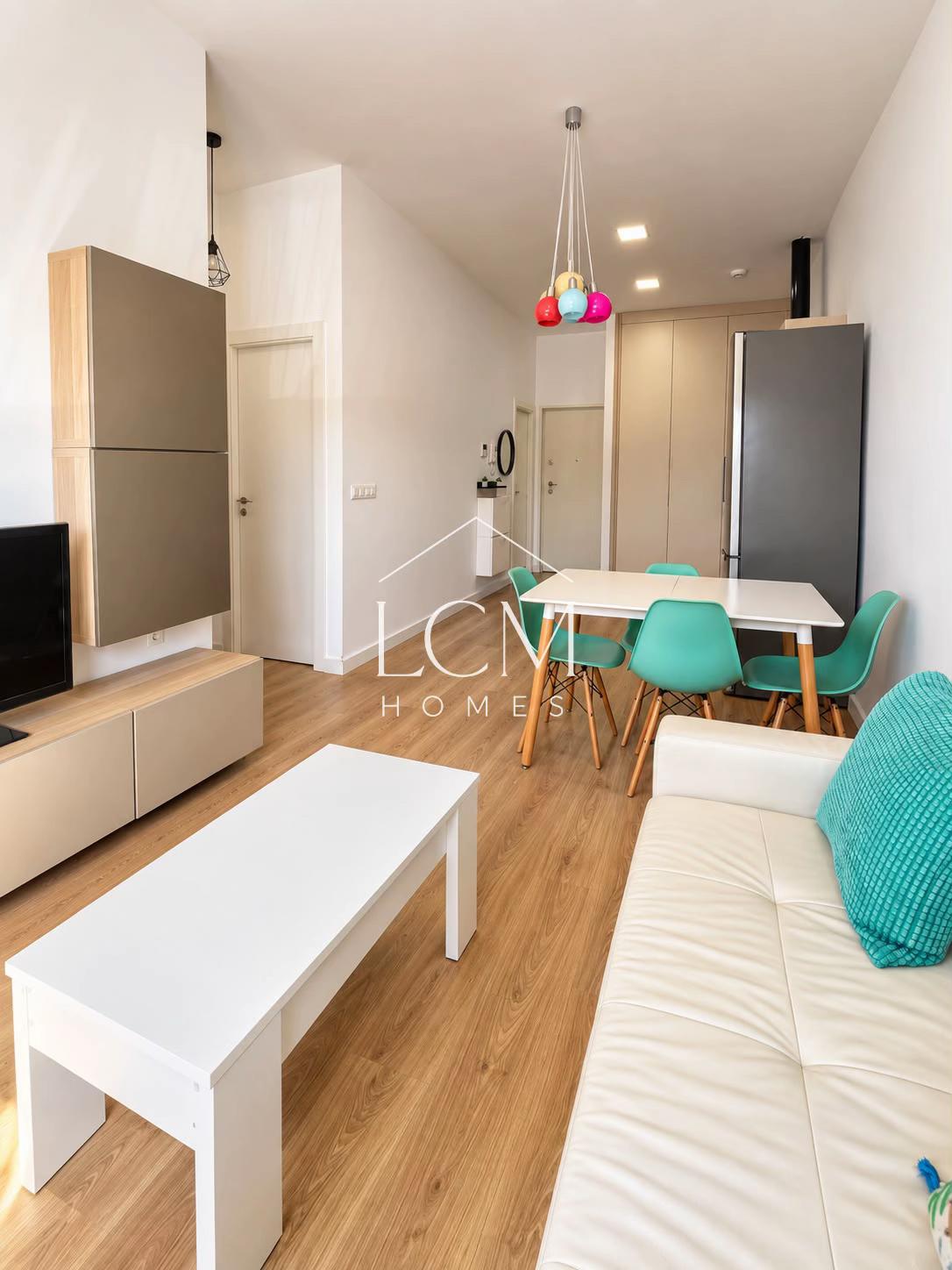 Apartamento a estrenar con piscina en la azotea, foto 2 de 8